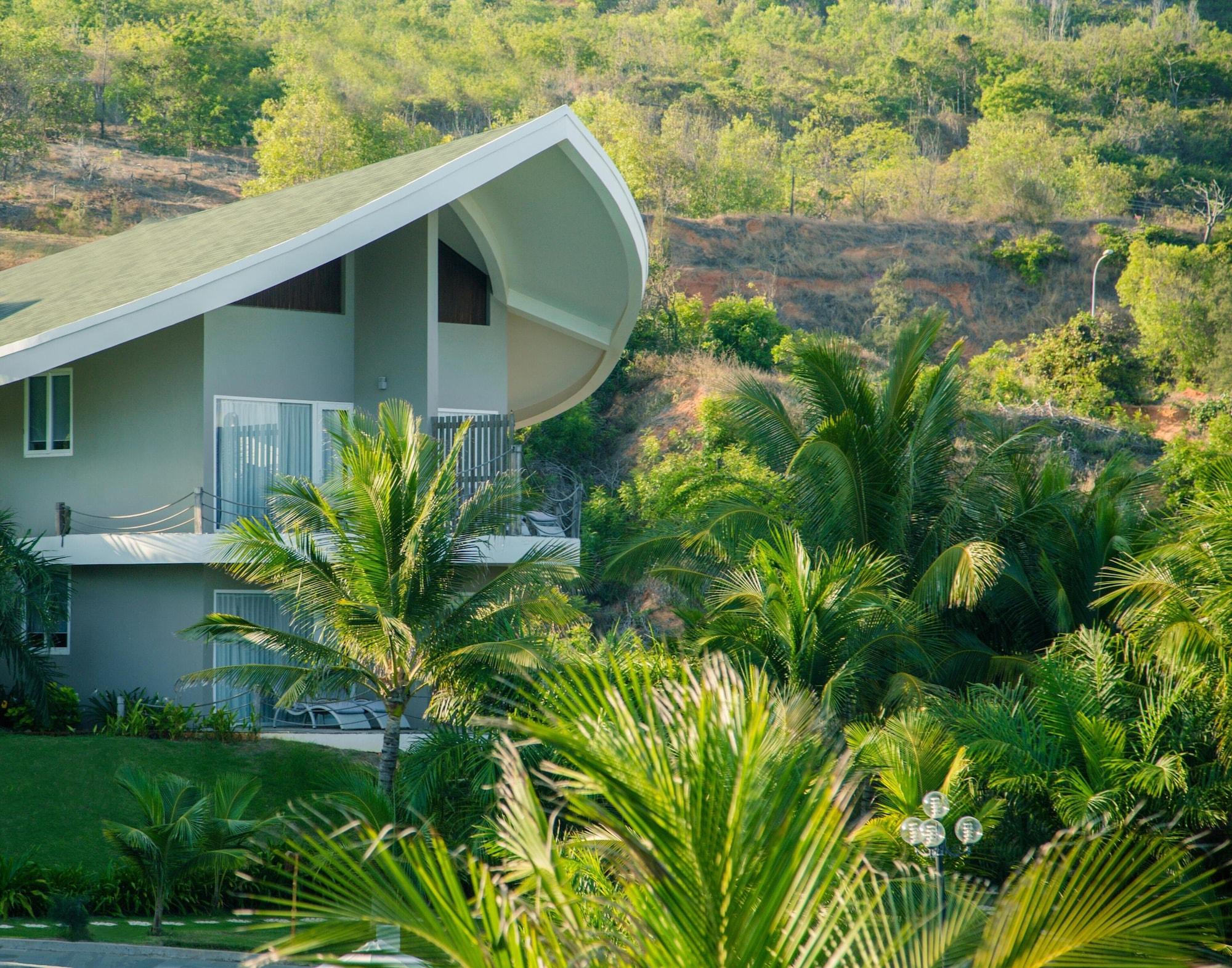 Sandunes Beach Resort & Spa Mui Ne Exterior photo